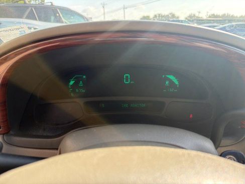 Used 2005 Cadillac De Ville w/ Equipment Group FWD image 13