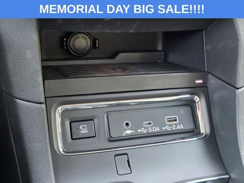 Used 2025 Subaru Ascent Limited AWD/4WD image 29