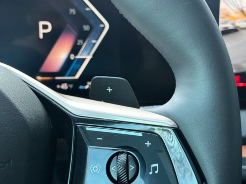 Used 2025 BMW X3 xDrive30i w/ Premium Package image 34