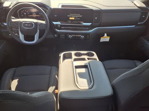New 2026 GMC Sierra 1500 SLE image 9