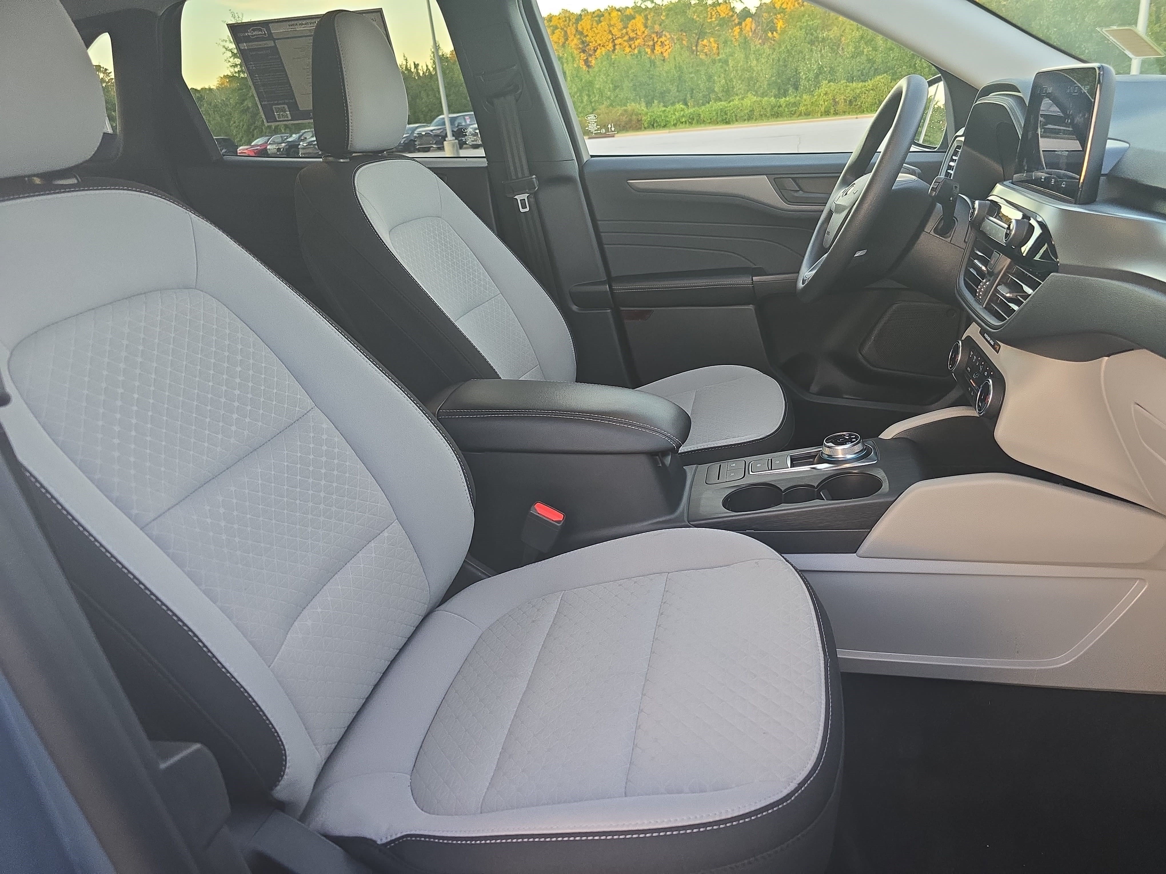 Used 2026 Ford Escape Active AWD/4WD image 10