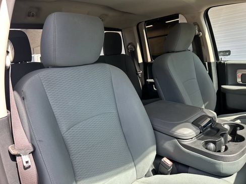 Used 2017 RAM 1500 Classic SLT RWD image 14