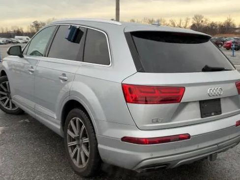 Used 2017 Audi Q7 3.0T Premium Plus w/ Premium Plus Package image 2