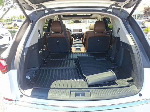 Certified 2024 Acura MDX SH-AWD w/ Technology Package image 31