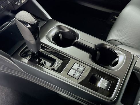 New 2026 Subaru Outback Touring XT AWD/4WD image 15