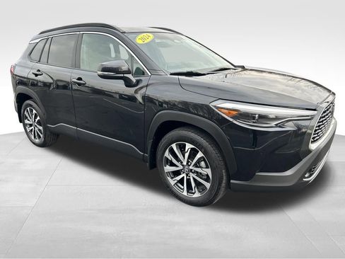 Certified 2024 Toyota Corolla Cross XLE w/ Convenience Package image 7