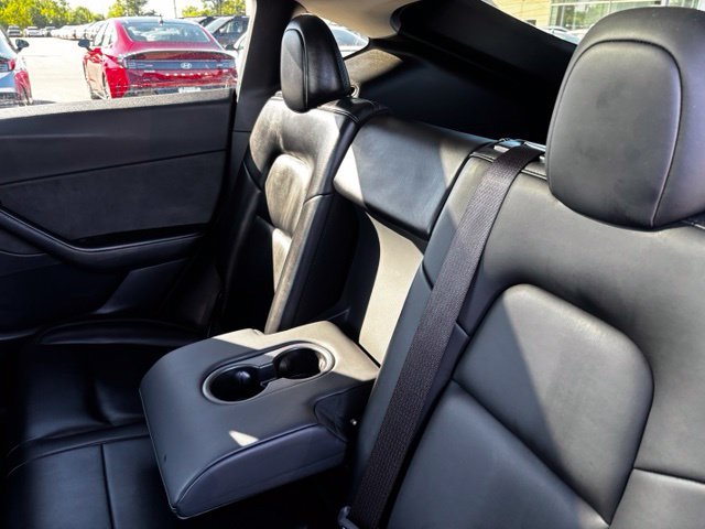 Used 2021 Tesla Model Y Long Range AWD/4WD image 30