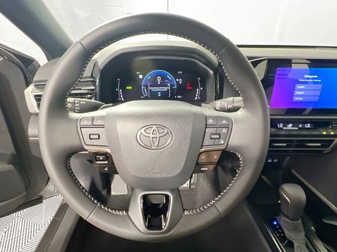 New 2026 Toyota Camry SE image 17