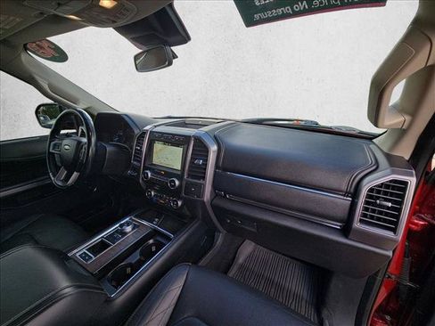 Used 2018 Ford Expedition Platinum RWD image 24