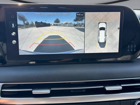 Used 2023 Hyundai Palisade SEL FWD image 23