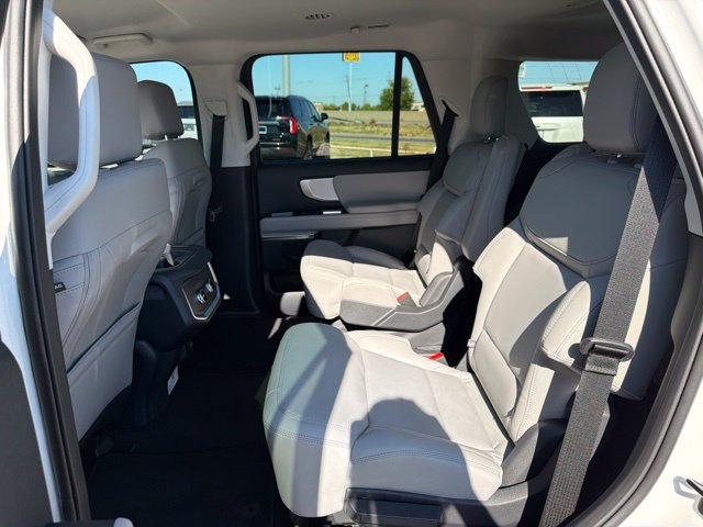 New 2027 Ford Expedition Active RWD image 17