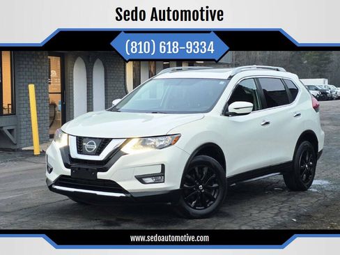 Used 2017 Nissan Rogue SV AWD/4WD image 1