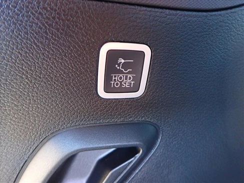 New 2026 Jeep Grand Wagoneer 4WD w/ Premium Group I image 8