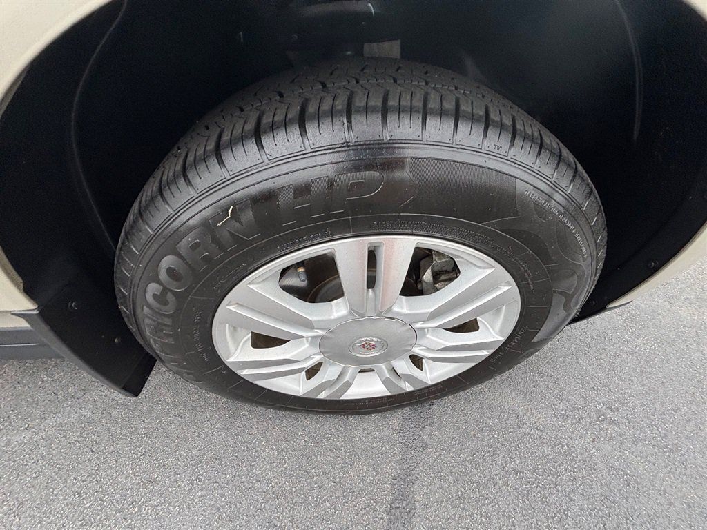 Used 2015 Cadillac SRX Luxury w/ Driver Awareness Package FWD image 30