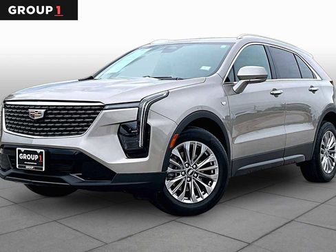 Used 2025 Cadillac XT4 Premium Luxury FWD image 1
