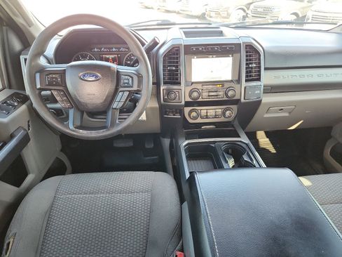 Used 2019 Ford F250 XLT w/ XLT Value Package image 10