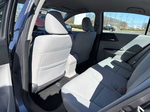 Used 2016 Honda Accord LX image 12