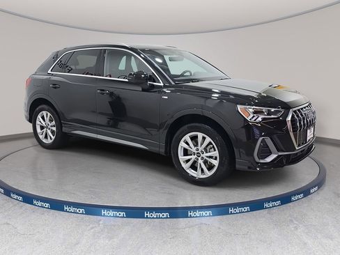 Certified 2025 Audi Q3 2.0T Premium Plus w/ Premium Plus Package image 5