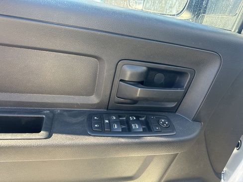 Used 2017 RAM 2500 Tradesman w/ Chrome Appearance Group image 17