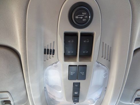 Used 2016 Chevrolet Equinox LT w/ Convenience Package image 46