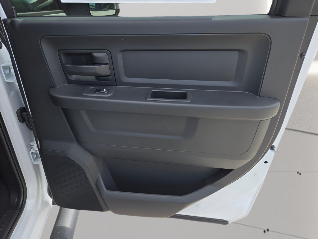 New 2026 RAM 3500 Tradesman AWD/4WD image 10