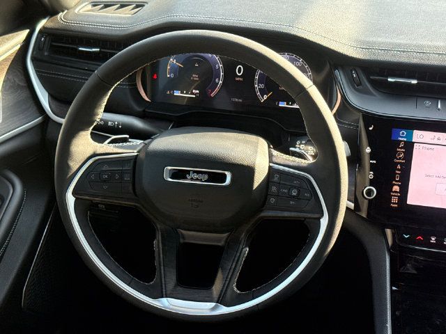 Used 2026 Jeep Grand Cherokee L Limited AWD/4WD image 13