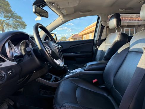 Used 2015 Dodge Journey R/T w/ Flexible Seating Group FWD image 11