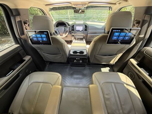 Used 2021 Ford Expedition Max Limited RWD image 39