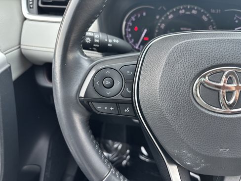 Used 2019 Toyota RAV4 Limited w/ Advanced Technology Package AWD/4WD image 16