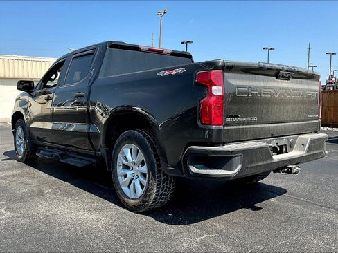 Used 2023 Chevrolet Silverado 1500 Custom AWD/4WD image 4
