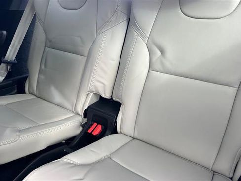 Certified 2025 Volvo XC90 T8 Ultra w/ Protection Package Premier image 16