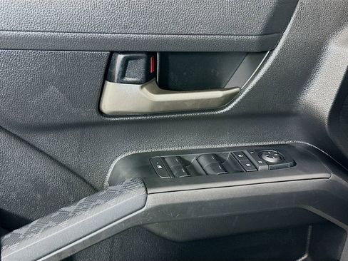 Used 2025 Toyota Tacoma TRD Sport image 18