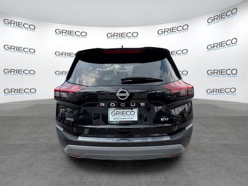 Certified 2023 Nissan Rogue SV FWD image 6