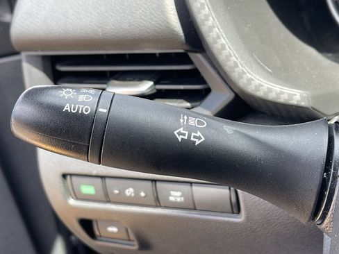 Used 2024 Nissan Sentra S FWD image 26