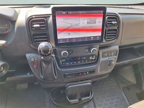 Used 2022 RAM ProMaster 2500 w/ Premium Convenience Group image 12