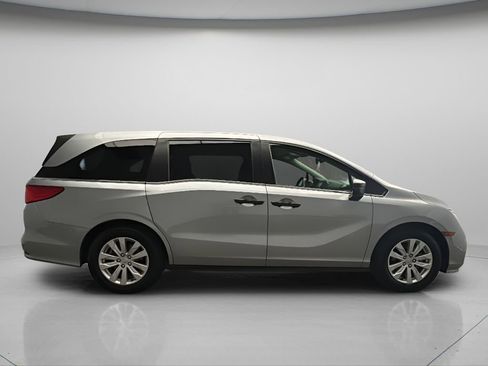 Used 2021 Honda Odyssey LX image 7