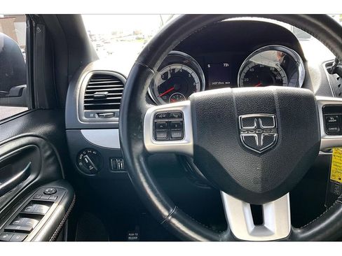 Used 2018 Dodge Grand Caravan GT FWD image 26