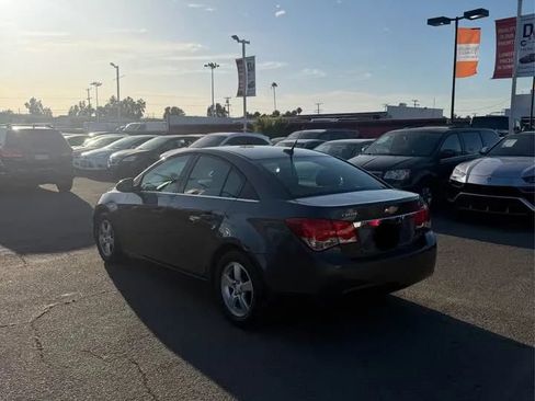 Used 2013 Chevrolet Cruze LT FWD image 4