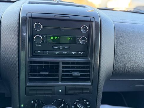 Used 2010 Ford Explorer XLT RWD image 13