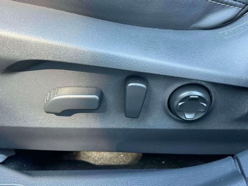 Used 2023 Subaru Outback Touring image 17