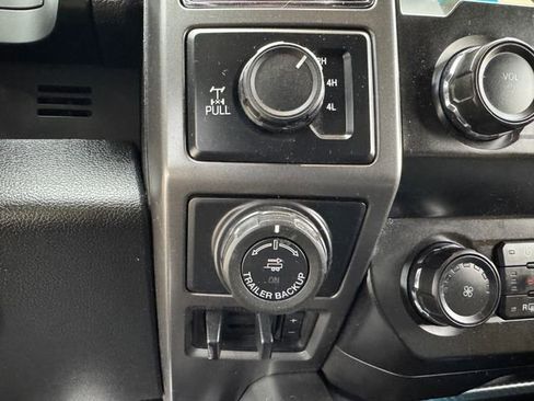 Used 2019 Ford F150 XLT w/ Equipment Group 302A Luxury AWD/4WD image 27