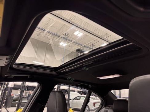 Used 2015 BMW M3 image 16