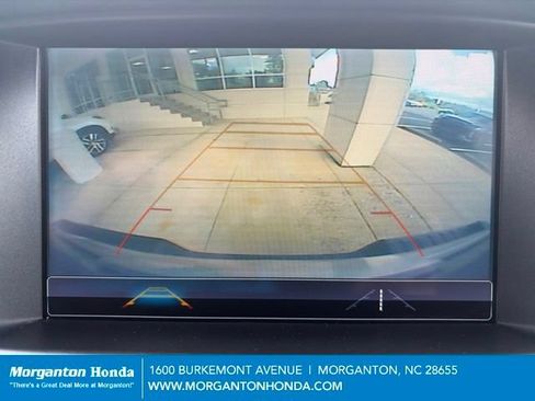 Used 2018 Chevrolet Colorado LT AWD/4WD image 24
