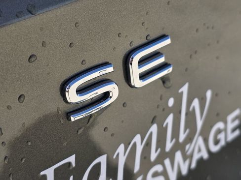 New 2026 Volkswagen Atlas SE image 7