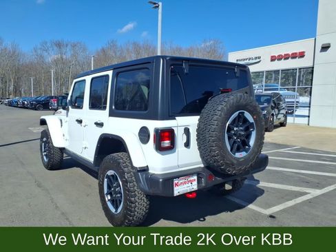 Used 2022 Jeep Wrangler Unlimited Rubicon w/ Cold Weather Group image 7