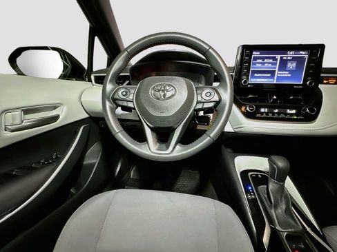 Used 2022 Toyota Corolla SE image 29
