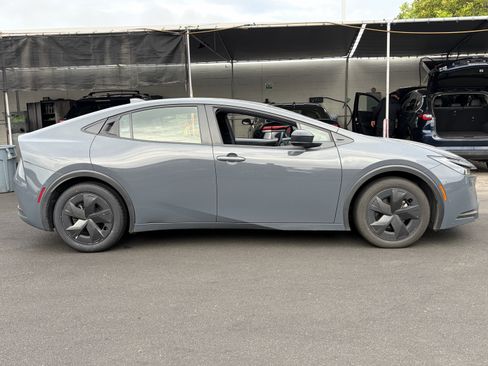 Certified 2025 Toyota Prius LE FWD image 2
