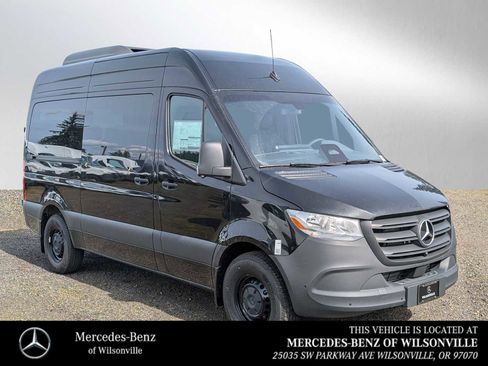 New 2025 Mercedes-Benz Sprinter 2500 image 1