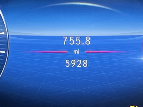 Certified 2025 Mercedes-Benz GLB 250 4MATIC image 21