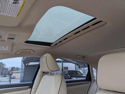 Used 2018 Volkswagen Passat 2.0T SE image 20